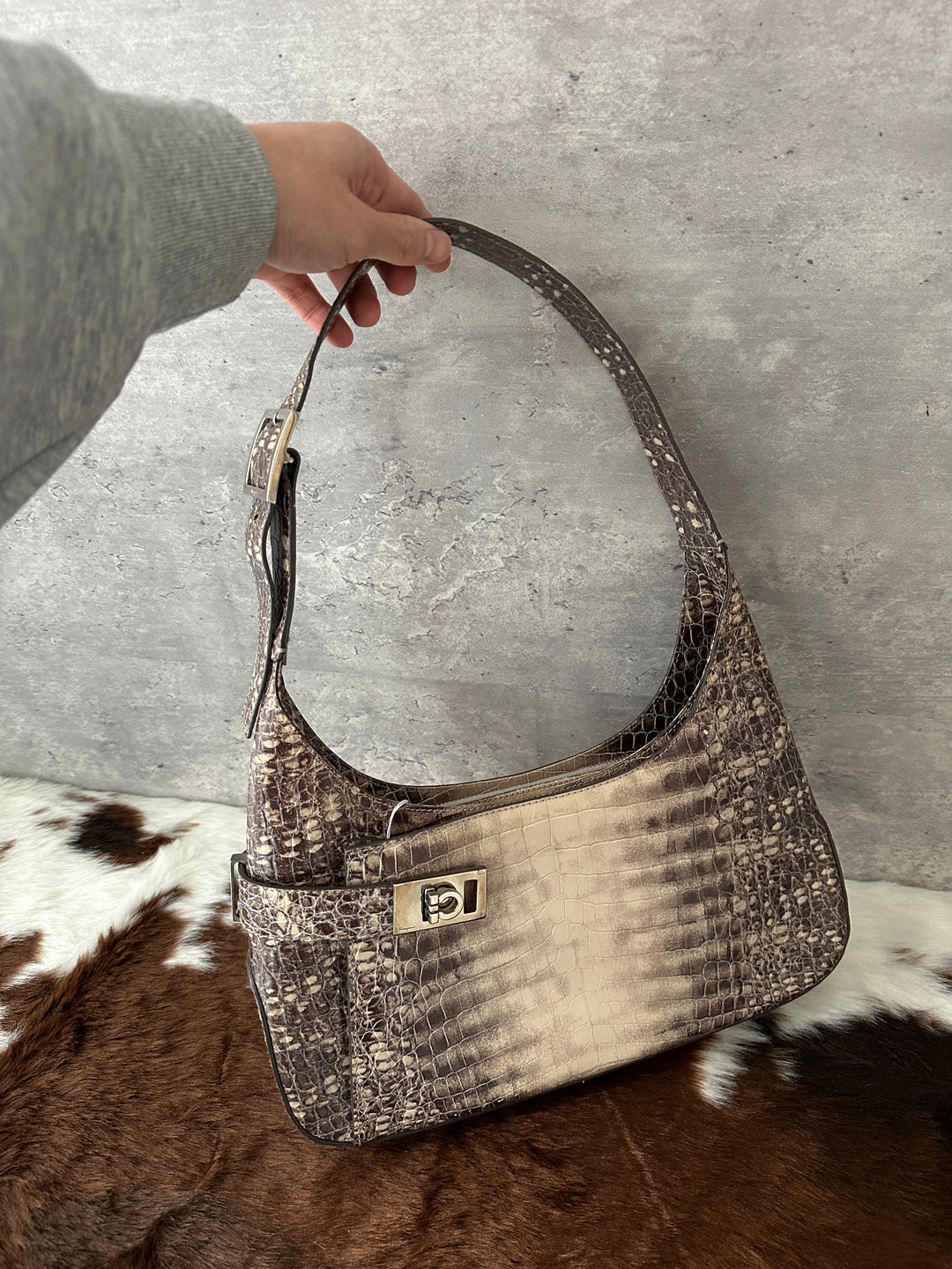 Ferragamo “Croc-Embossed Adjustable Hobo” 🤎✨ | Rare Embossed Leather & Elegant Sculpted Silhouette