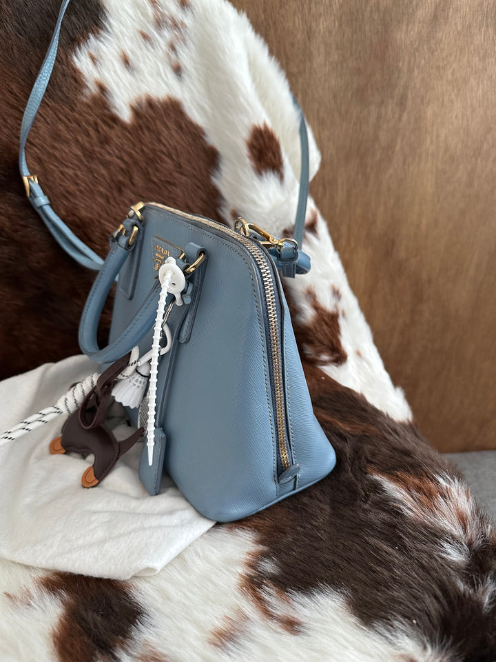 Prada Small Alma Bag 🩵😻 (Full Set)