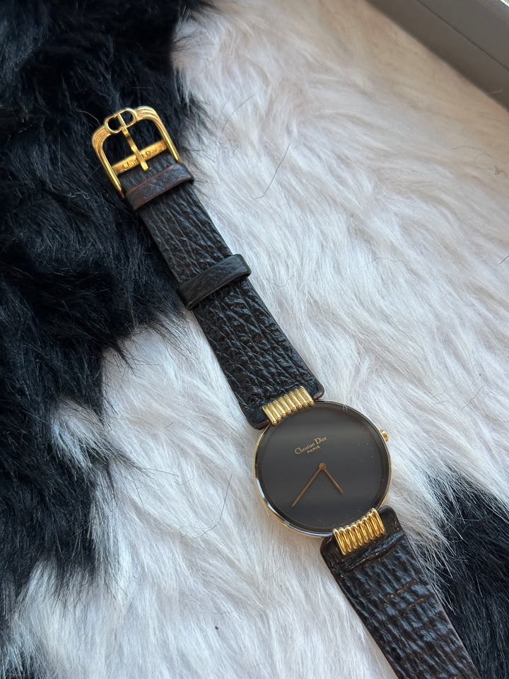 Christian Dior Vintage Round Watch with Box 🖤｜Minimal Black Dial × Gold-Tone CD Details × Elegant Leather Strap