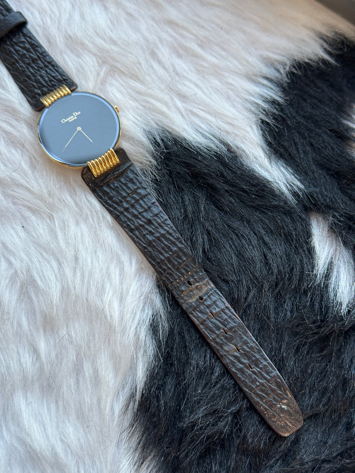 Christian Dior Vintage Round Watch with Box 🖤｜Minimal Black Dial × Gold-Tone CD Details × Elegant Leather Strap