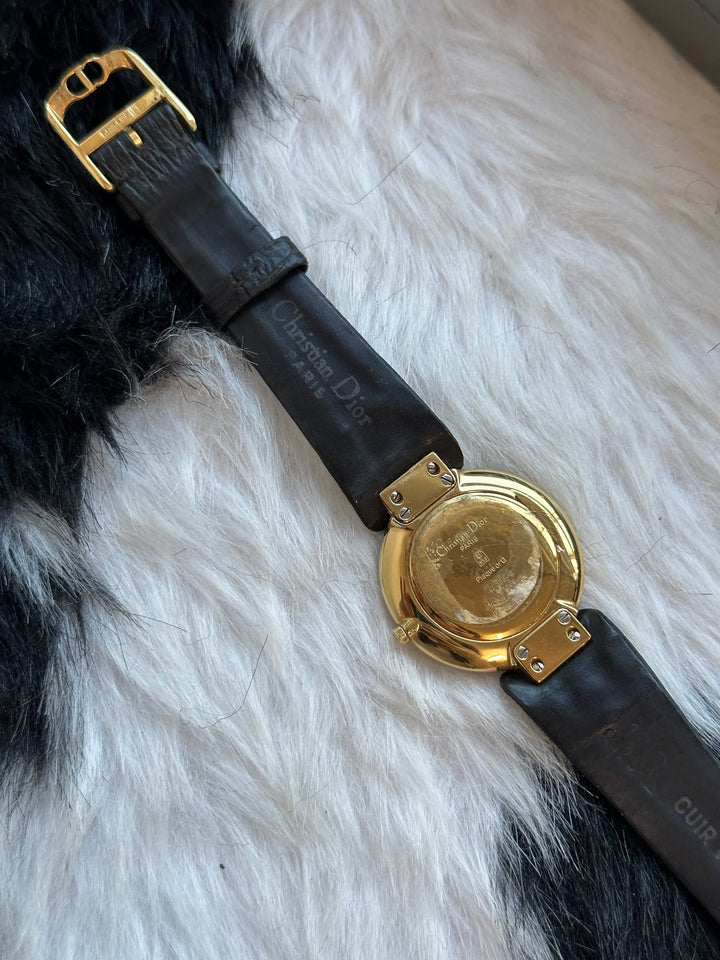 Christian Dior Vintage Round Watch with Box 🖤｜Minimal Black Dial × Gold-Tone CD Details × Elegant Leather Strap
