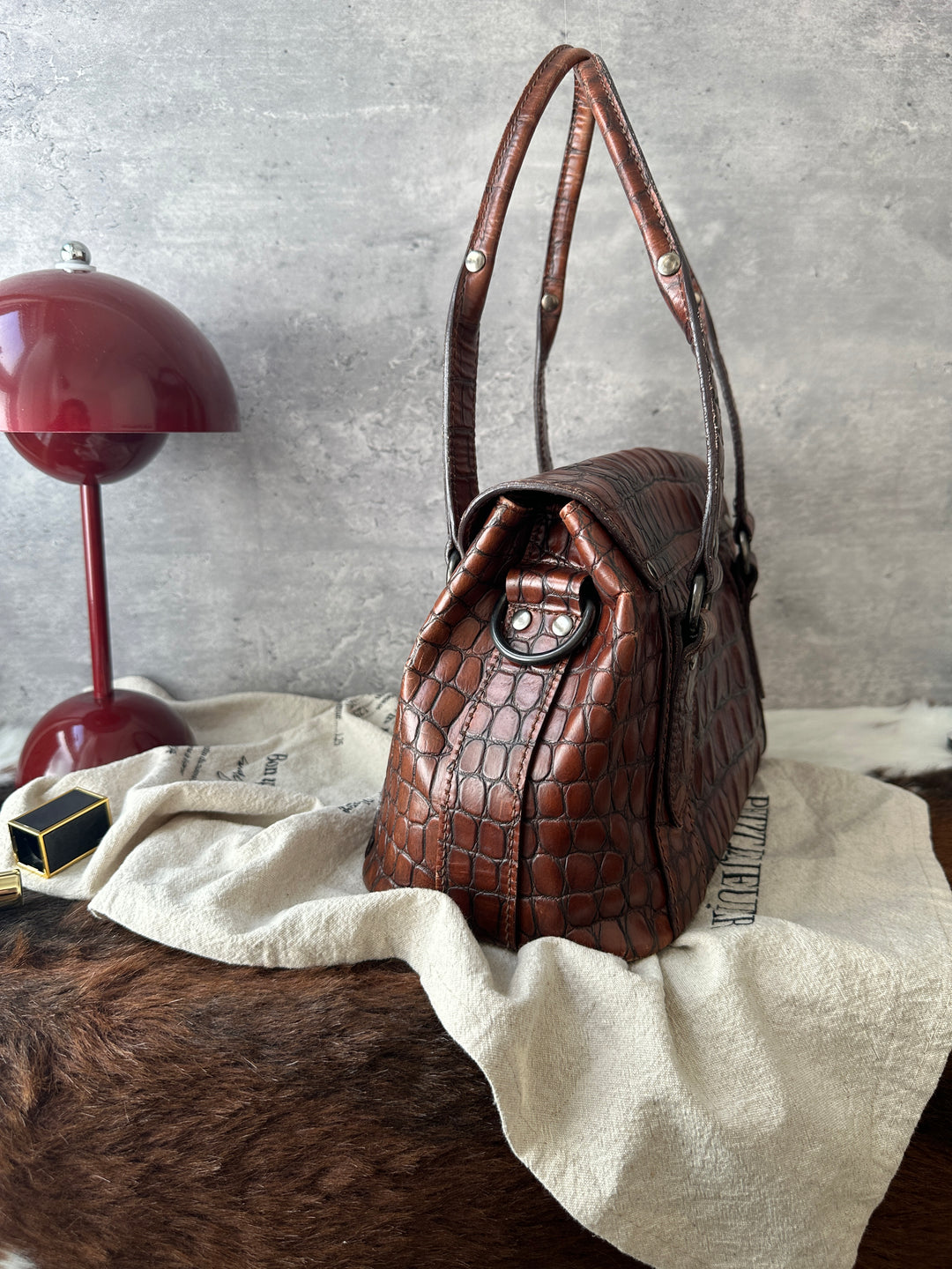 Miu Miu Croc-Embossed Leather Shoulder Bag ✨｜Rich Caramel Tone × Vintage Sophistication × Statement Texture
