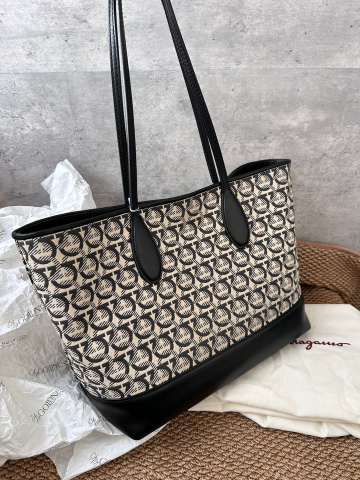 Ferragamo Vintage Monogram Gancini Tote with Pouch ✨