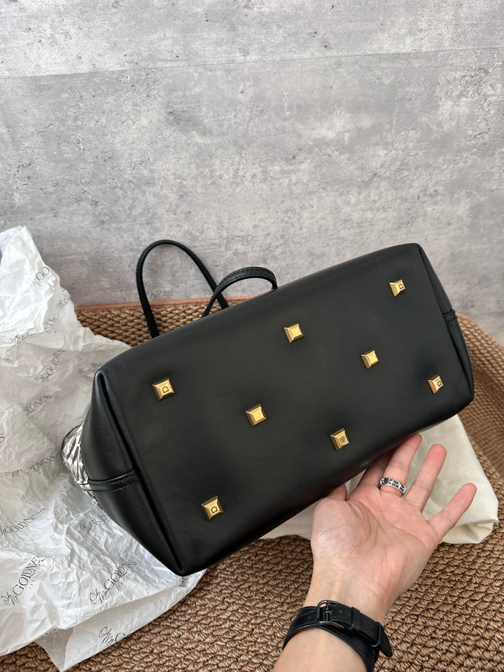 Ferragamo Vintage Monogram Gancini Tote with Pouch ✨