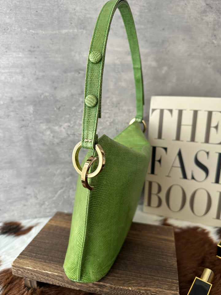 Valentino Lizard-Embossed Shoulder / Crossbody Bag 💚｜Fresh Green Statement × Refined Textured Finish × Versatile Adjustable Strap