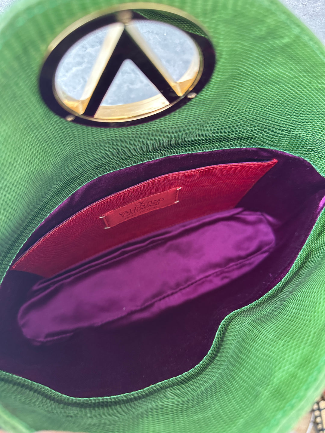 Valentino Lizard-Embossed Shoulder / Crossbody Bag 💚｜Fresh Green Statement × Refined Textured Finish × Versatile Adjustable Strap