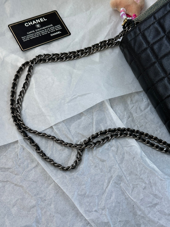 CHANEL Denim & Leather Chain Bag – Small Yuanbao Style 🖤✨