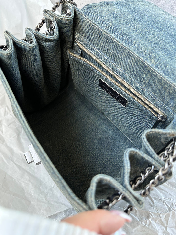 CHANEL Denim & Leather Chain Bag – Small Yuanbao Style 🖤✨