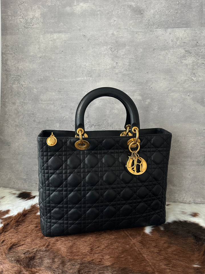 DIOR 🖤 Lady Dior Lambskin Medium｜Iconic Cannage × Classic Black &amp; Gold × Work-Ready Elegance