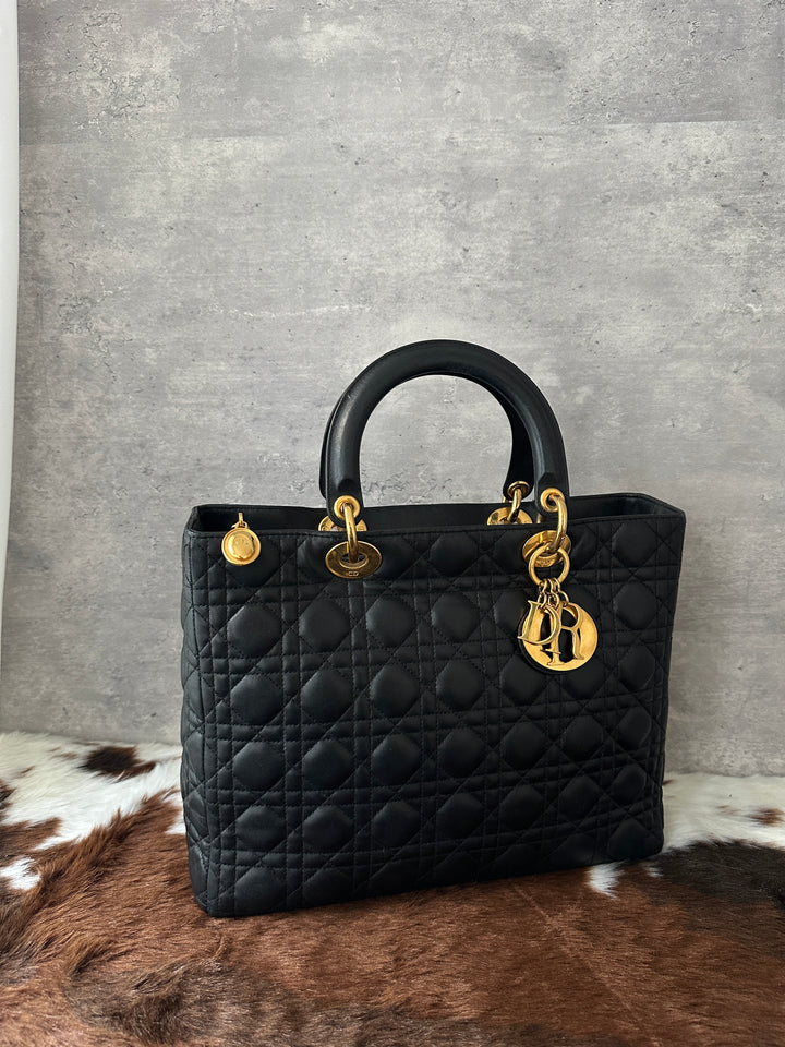 DIOR 🖤 Lady Dior Lambskin Medium｜Iconic Cannage × Classic Black &amp; Gold × Work-Ready Elegance