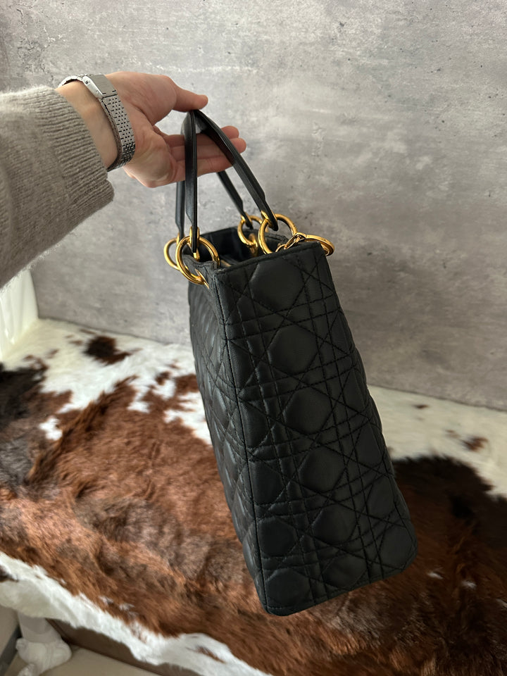 DIOR 🖤 Lady Dior Lambskin Medium｜Iconic Cannage × Classic Black &amp; Gold × Work-Ready Elegance