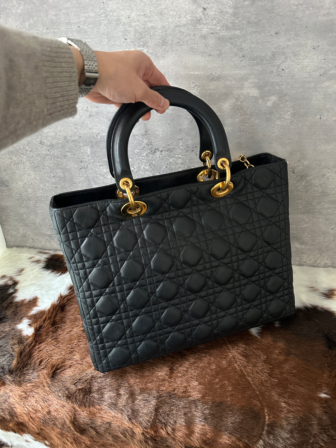 DIOR 🖤 Lady Dior Lambskin Medium｜Iconic Cannage × Classic Black &amp; Gold × Work-Ready Elegance