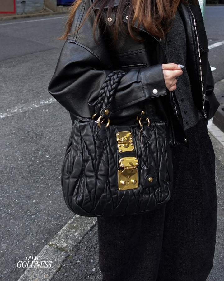 Miu Miu Matelassé Leather Top Handle Bag 🖤｜Braided Handle・Gold Padlock Hardware・Soft Ruched Leather