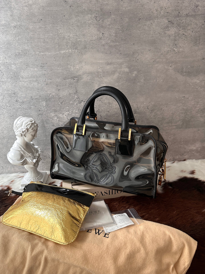 LOEWE Jelly Amazona 28 Boston Bag 🖤✨｜Near-Pristine Condition × Double-Sided Anagram × Key, Lock &amp; Gold Baby Pouch
