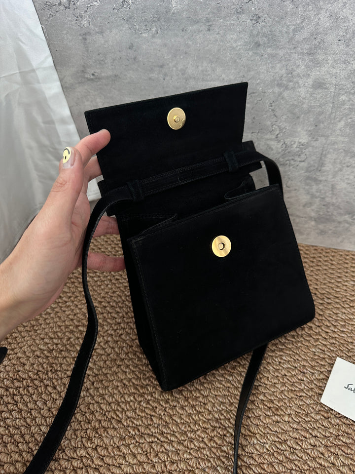Salvatore Ferragamo Bow Gift Box Bag in Black 🖤｜Rare Boxy Vintage Design