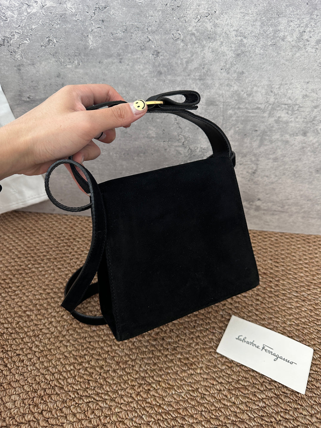 Salvatore Ferragamo Bow Gift Box Bag in Black 🖤｜Rare Boxy Vintage Design