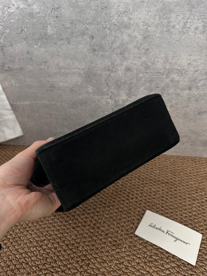 Salvatore Ferragamo Bow Gift Box Bag in Black 🖤｜Rare Boxy Vintage Design