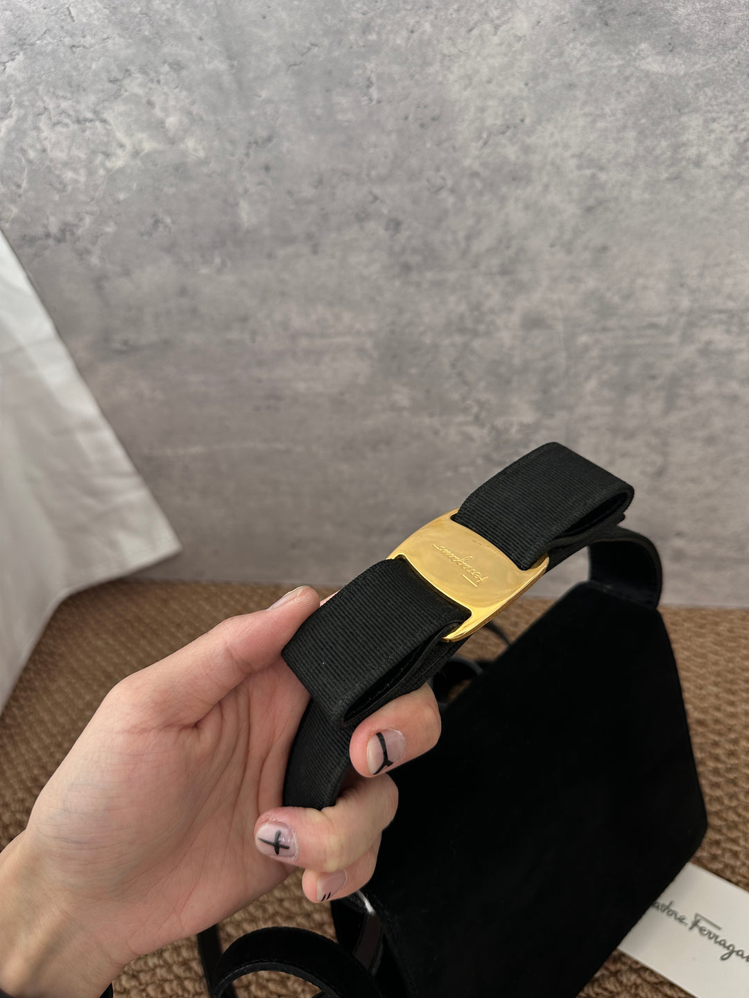 Salvatore Ferragamo Bow Gift Box Bag in Black 🖤｜Rare Boxy Vintage Design