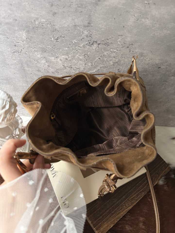 Ferragamo Suede Bucket Bag 🤎｜Rich Caramel Suede × Elegant Gold Hardware × Relaxed Drawstring Silhouette