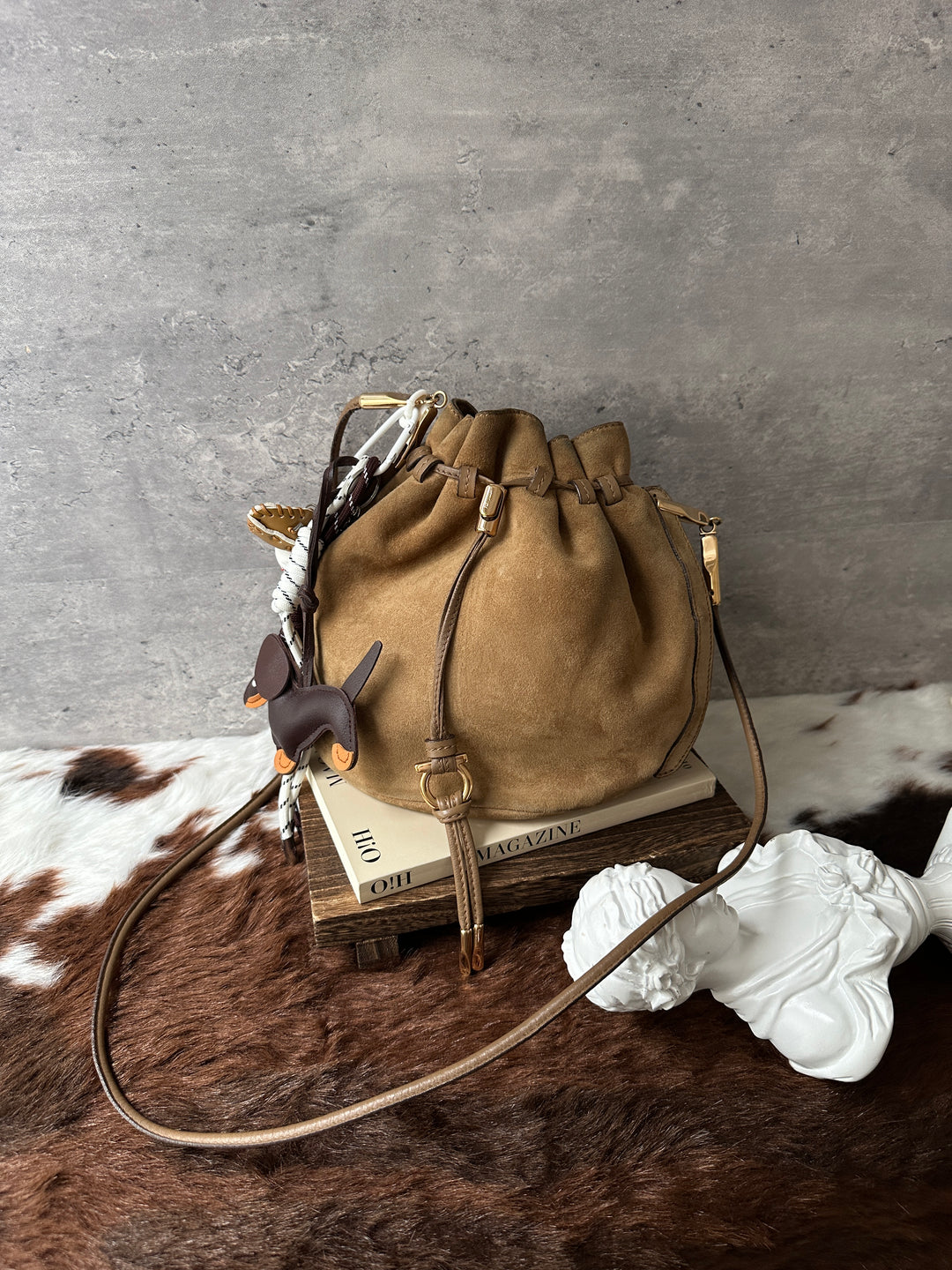 Ferragamo Suede Bucket Bag 🤎｜Rich Caramel Suede × Elegant Gold Hardware × Relaxed Drawstring Silhouette