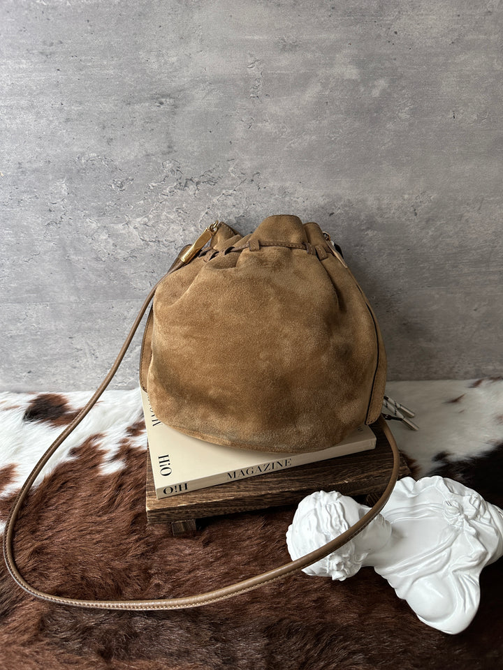 Ferragamo Suede Bucket Bag 🤎｜Rich Caramel Suede × Elegant Gold Hardware × Relaxed Drawstring Silhouette