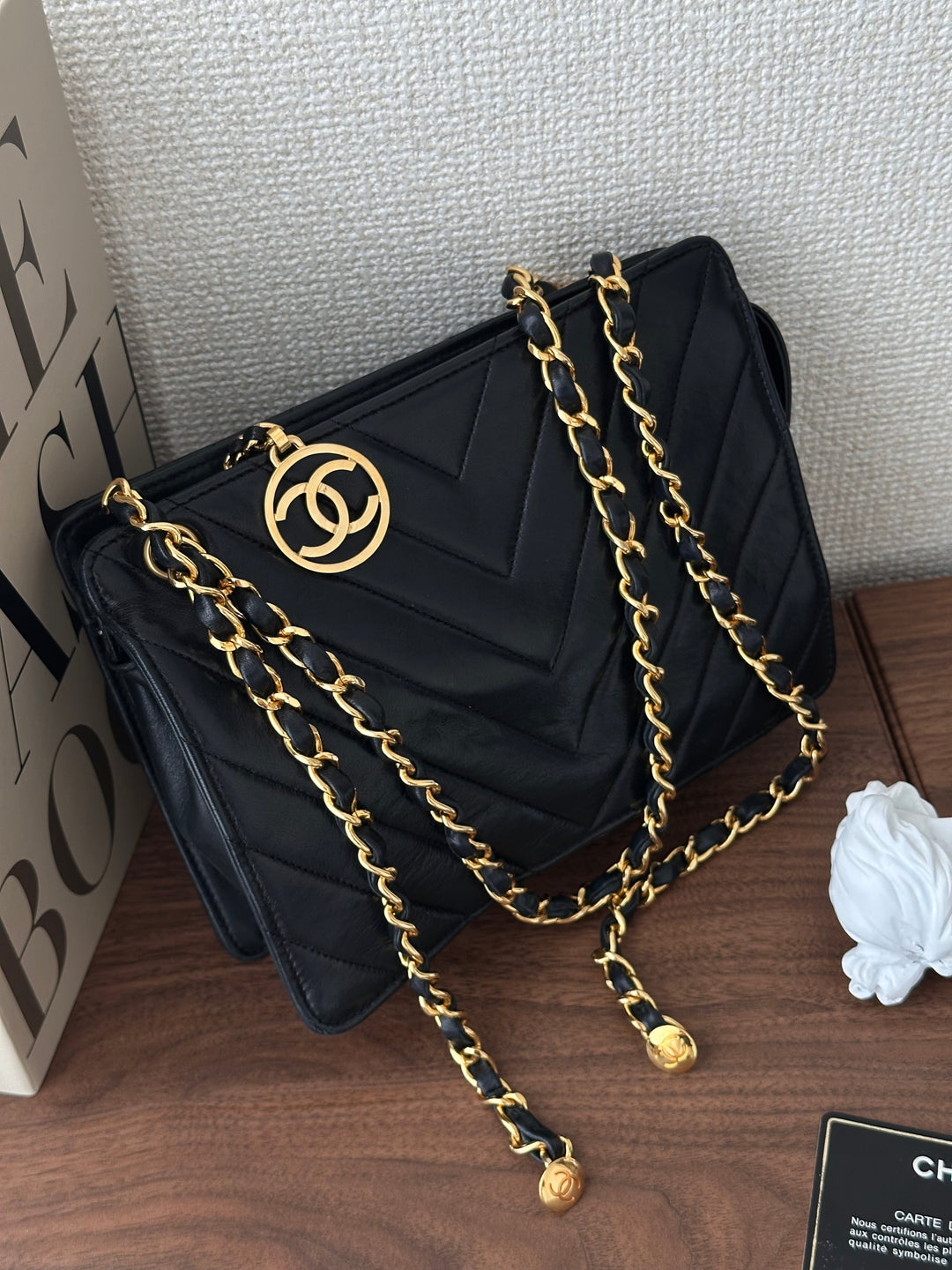 Chanel Round CC Charm V-Stitch Shoulder Bag 🖤✨ with Card & Sticker