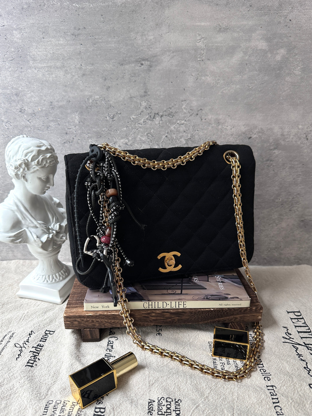 CHANEL Vintage Fabric Flap Bag 🖤｜Quilted Fabric｜Mixed-Tone Chain｜Crimson Interior