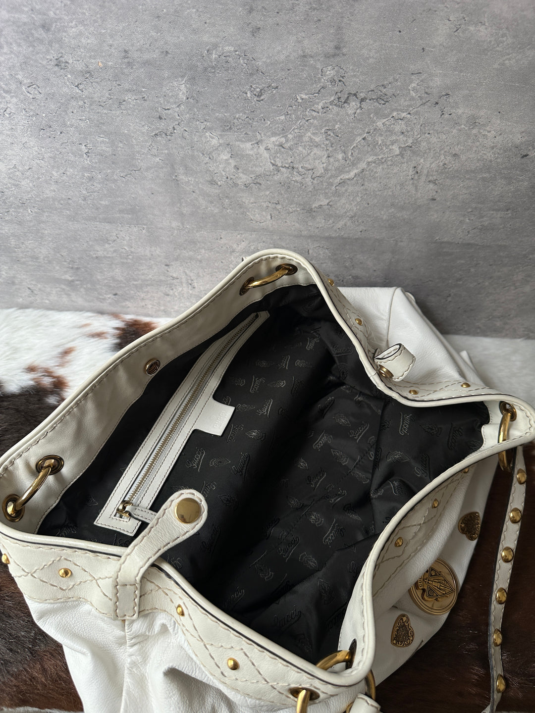 GUCCI Irina Tote Bag 🤍｜Vintage Heart Medallions × Lightweight Design × Workday Capacity