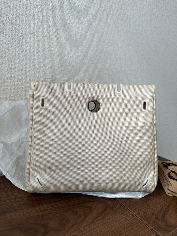 Hermes Herbag Backpack 🤎✨ Classic & Versatile