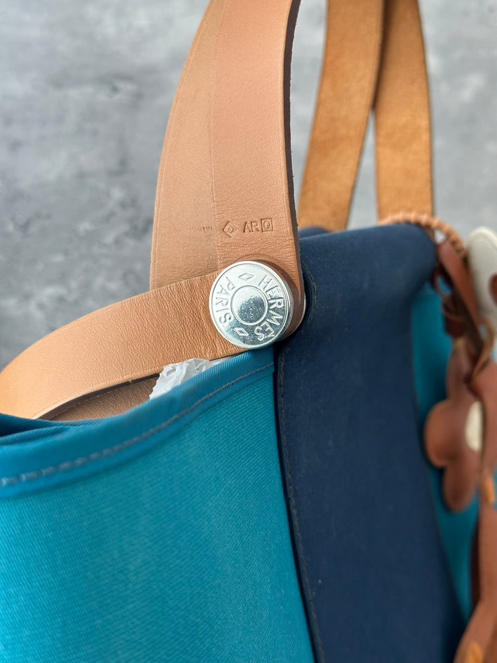 Hermès Cabag Tote Bag 🩵💙｜Colour-Block Canvas × Two-Way Carry × With Box