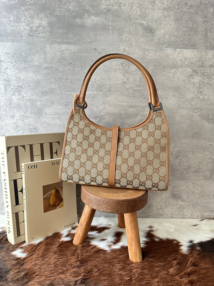 FENDI Mini FF Monogram Hobo Bag 🤎｜Classic Zucca Canvas × Lightweight Design × Full Set