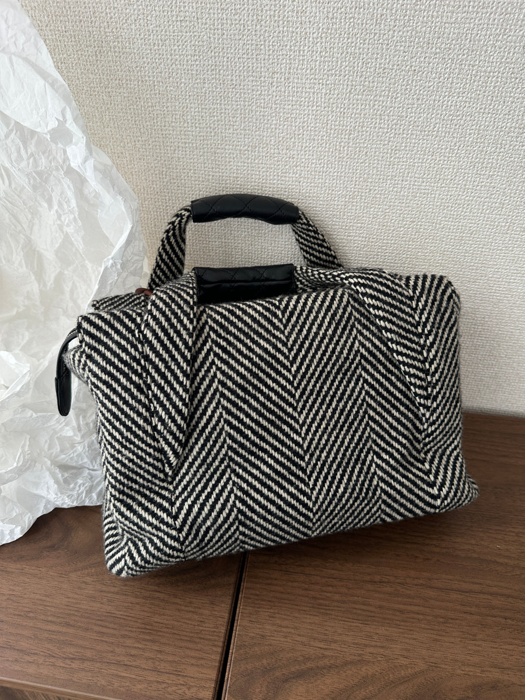 Chanel CC Houndstooth Wool Tote 🖤🤍 | Vintage Winter Perfection✨