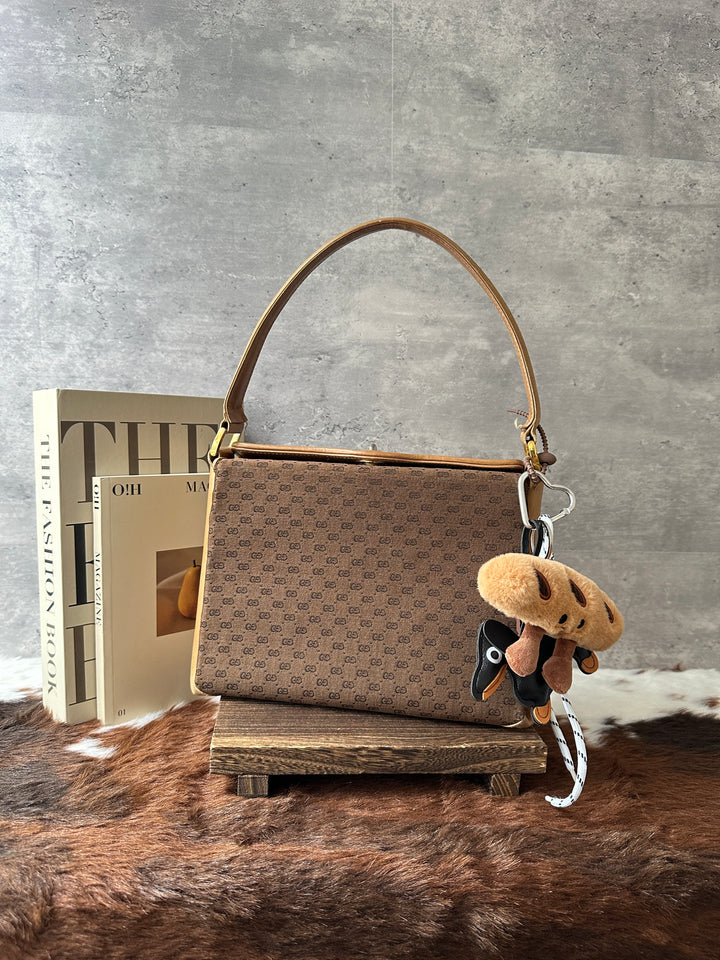 GUCCI Mini GG Canvas Box Shoulder Bag 🤎｜Monogram Canvas｜Caramel Leather｜Turn-Lock Closure