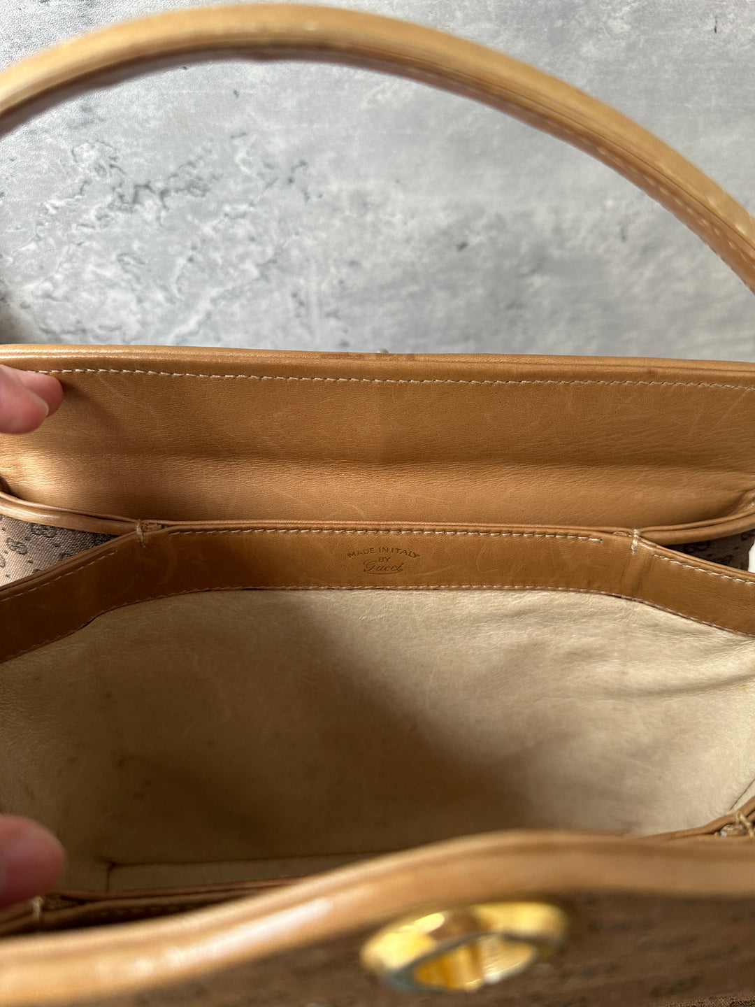 GUCCI Mini GG Canvas Box Shoulder Bag 🤎｜Monogram Canvas｜Caramel Leather｜Turn-Lock Closure