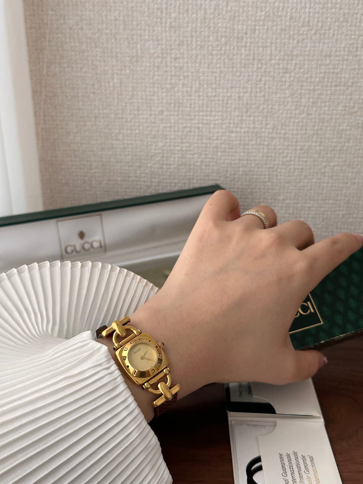 GUCCI 古馳 Vintage Watch 🤎 經典方圓錶面