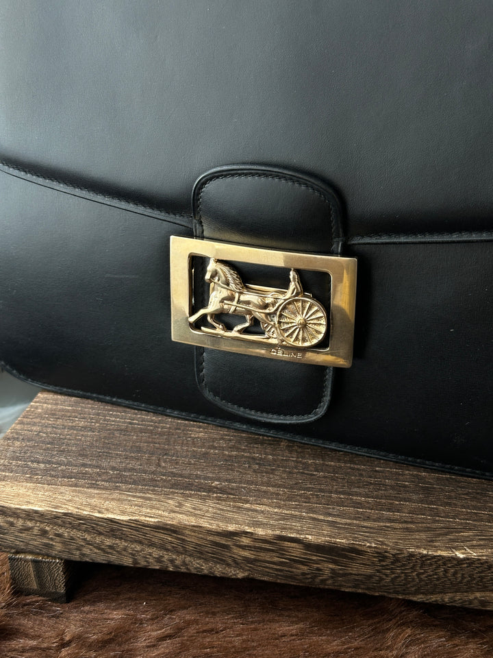 CELINE Horse Carriage Box Shoulder Bag 🖤｜Black Leather × Gold-Tone Clasp × Adjustable Strap
