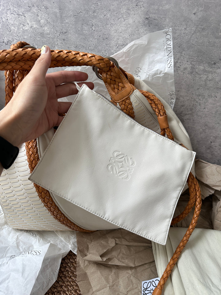 LOEWE Hobo Shoulder Bag 🤎✨｜Soft Nappa Lambskin & Iconic Woven Detailing