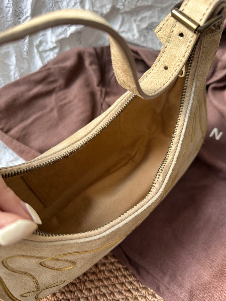 Celine Arc de Triomphe Suede Half-Moon Bag 🥐｜Rare Emblem Design with Vintage Charm