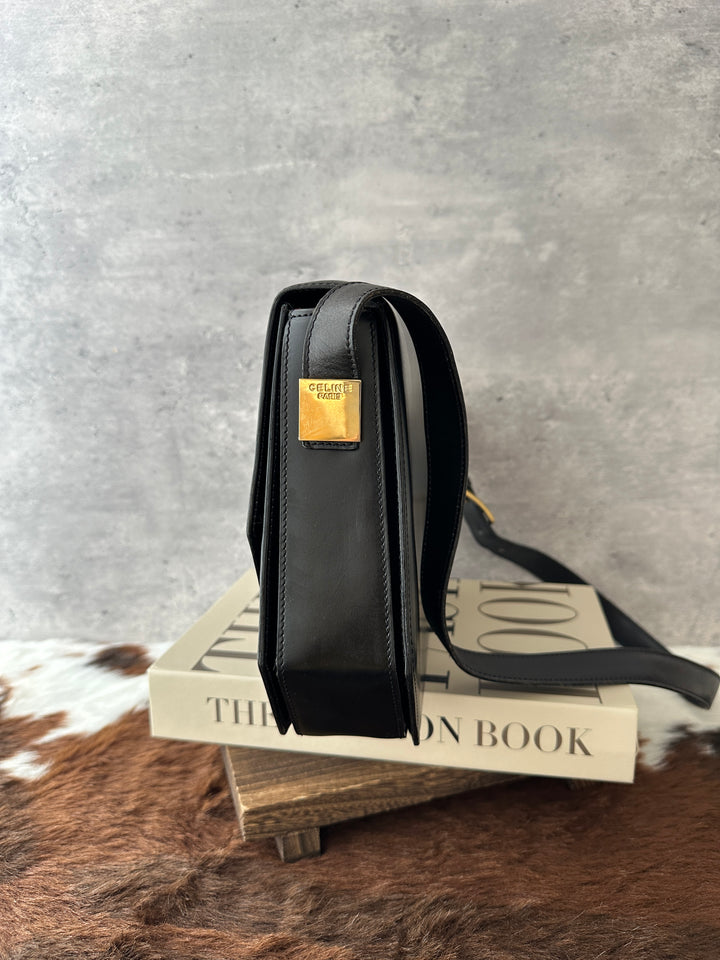 CELINE Vintage Hexagonal Box Bag 🖤｜Sculptural Silhouette｜Circular Logo Clasp｜Crimson Interior