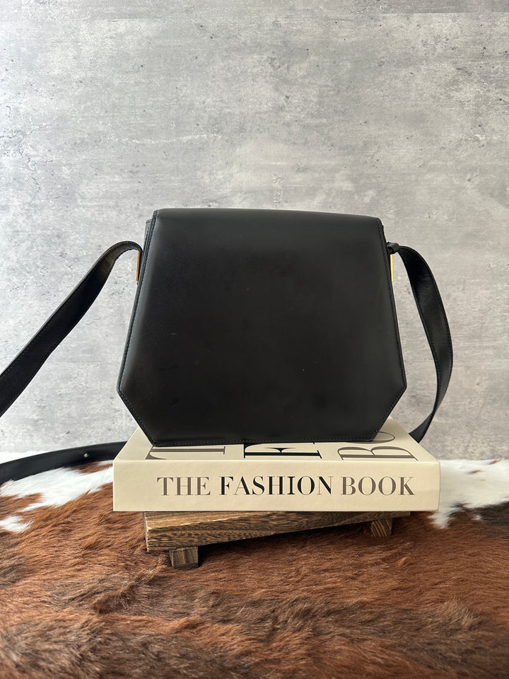CELINE Vintage Hexagonal Box Bag 🖤｜Sculptural Silhouette｜Circular Logo Clasp｜Crimson Interior