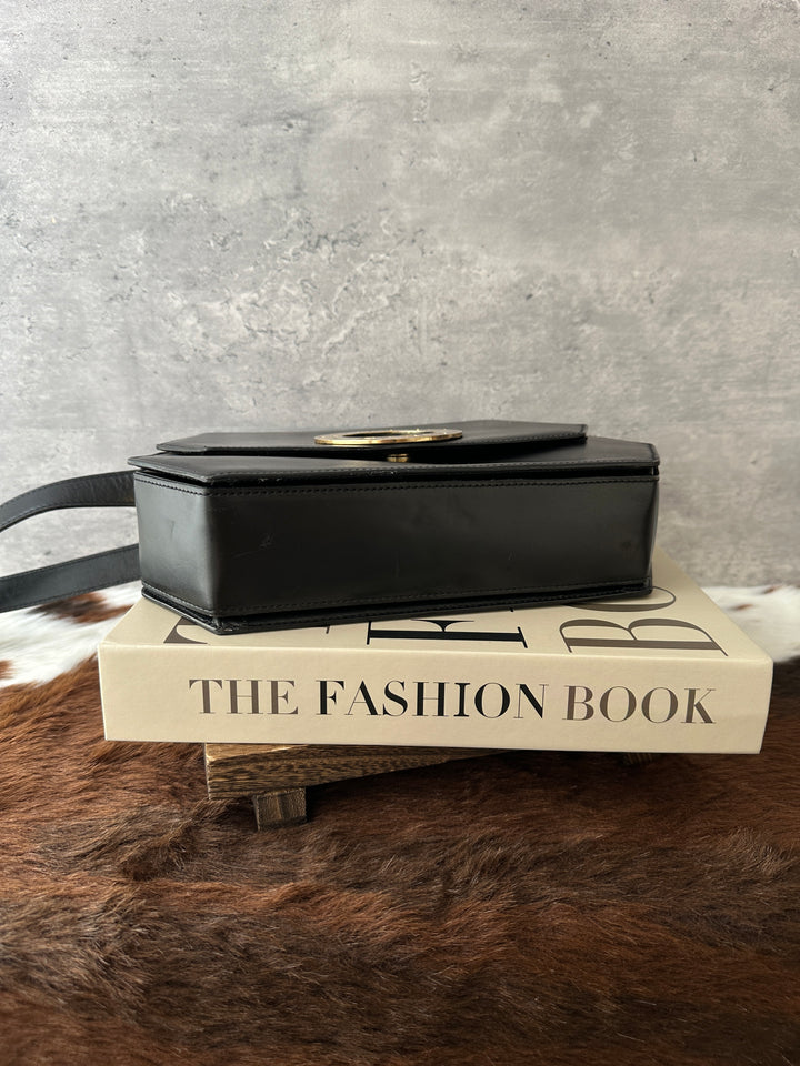 CELINE Vintage Hexagonal Box Bag 🖤｜Sculptural Silhouette｜Circular Logo Clasp｜Crimson Interior