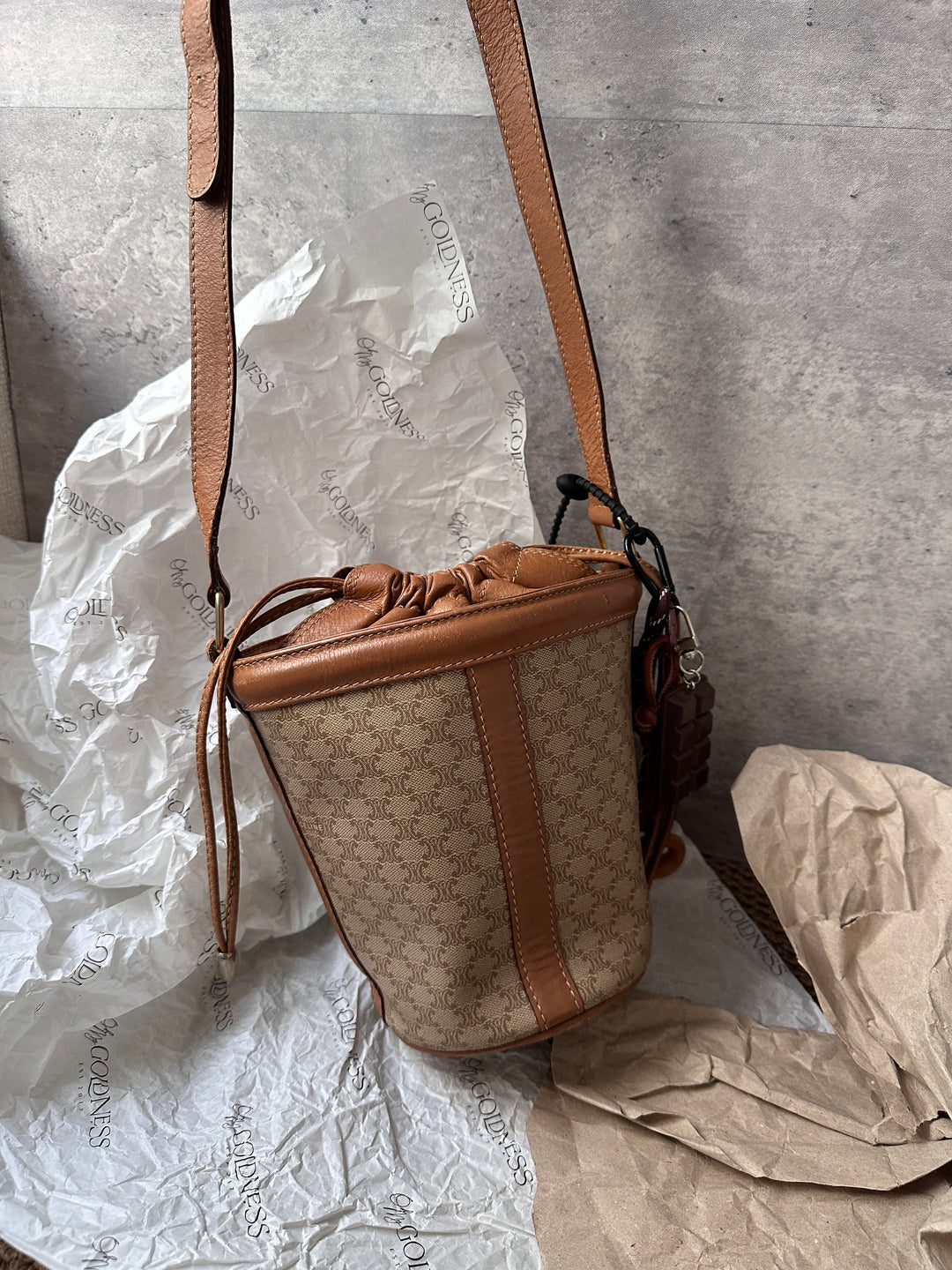 Celine Triomphe Suede Arc Shoulder Bag 🥐｜Rare Half-Moon Design with Iconic Embroidery