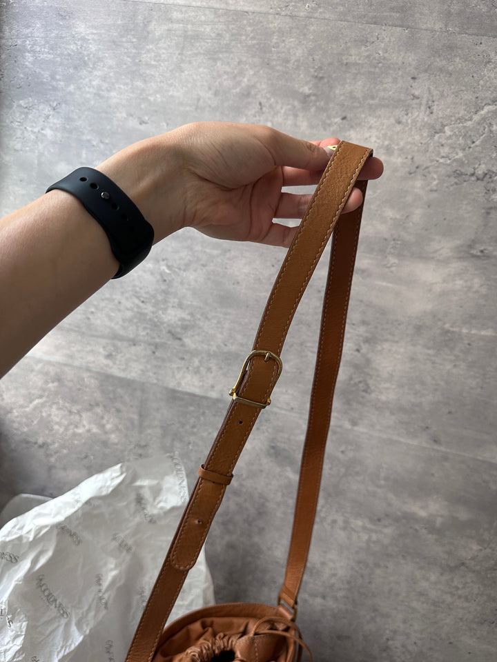Celine Triomphe Suede Arc Shoulder Bag 🥐｜Rare Half-Moon Design with Iconic Embroidery