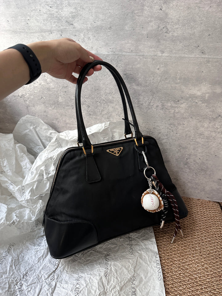 Prada Black Nylon Alma Tote with Gold Hardware ✨｜Elegant & Iconic Structured Shape