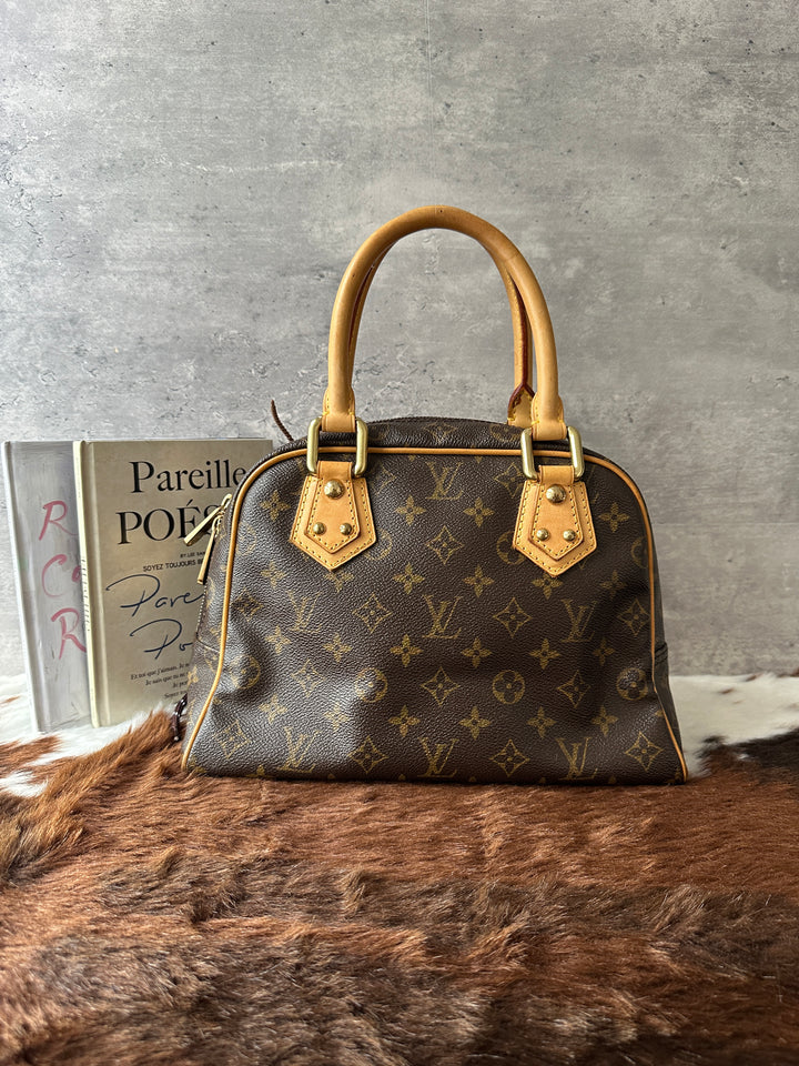 Louis Vuitton Manhattan PM Bag 🤎✨｜Iconic Monogram Canvas｜Double Front Pockets｜Y2K Silhouette