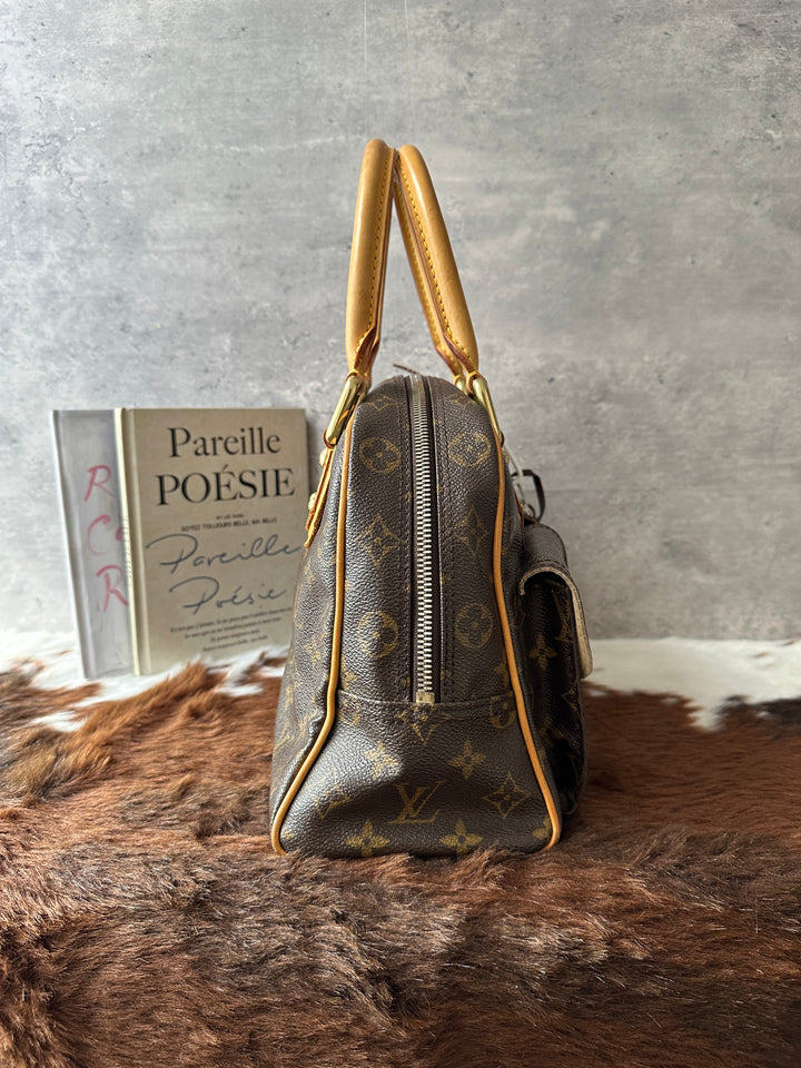 Louis Vuitton Manhattan PM Bag 🤎✨｜Iconic Monogram Canvas｜Double Front Pockets｜Y2K Silhouette
