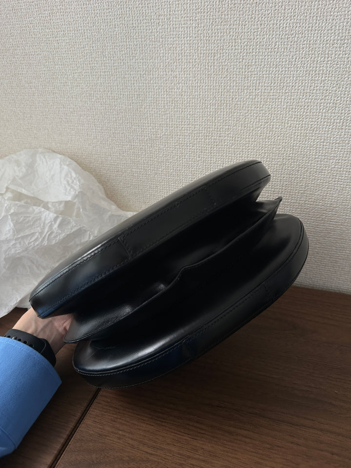 Loewe Museum Collection 🖤 | Irregular Egg Bag — A True Collector’s Gem✨