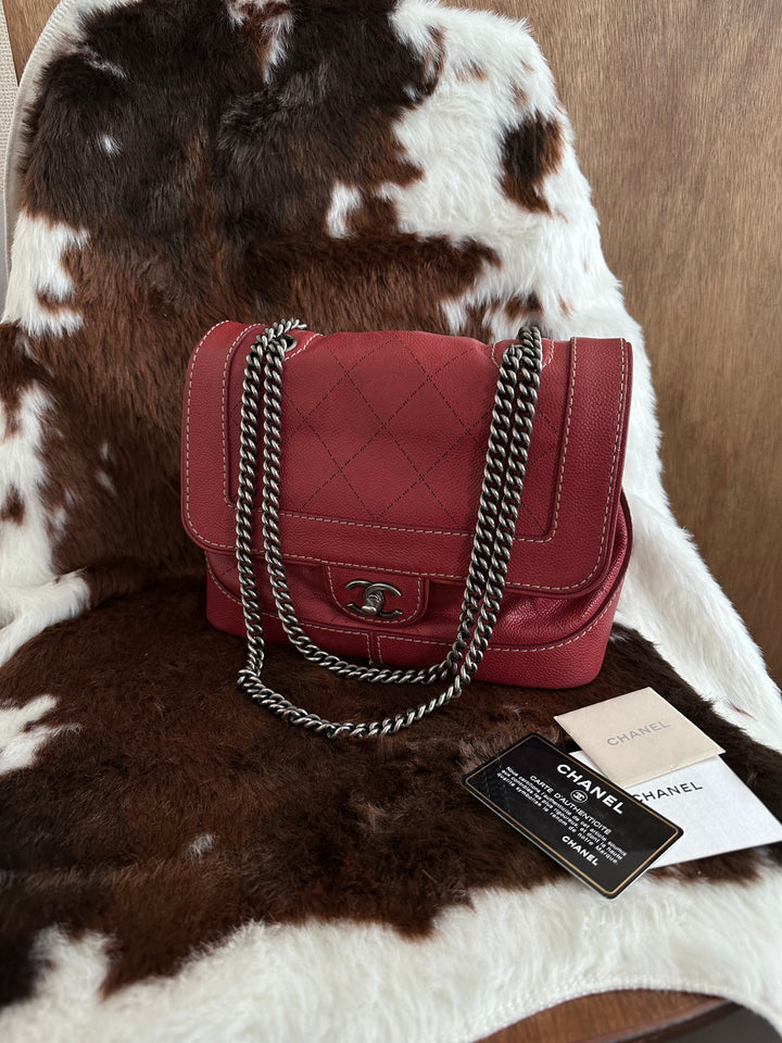 Chanel Classic Flap Box Bag ❤️｜Diana-Inspired Silhouette × Puffy Quilted Interior × Structured Boxy Shape