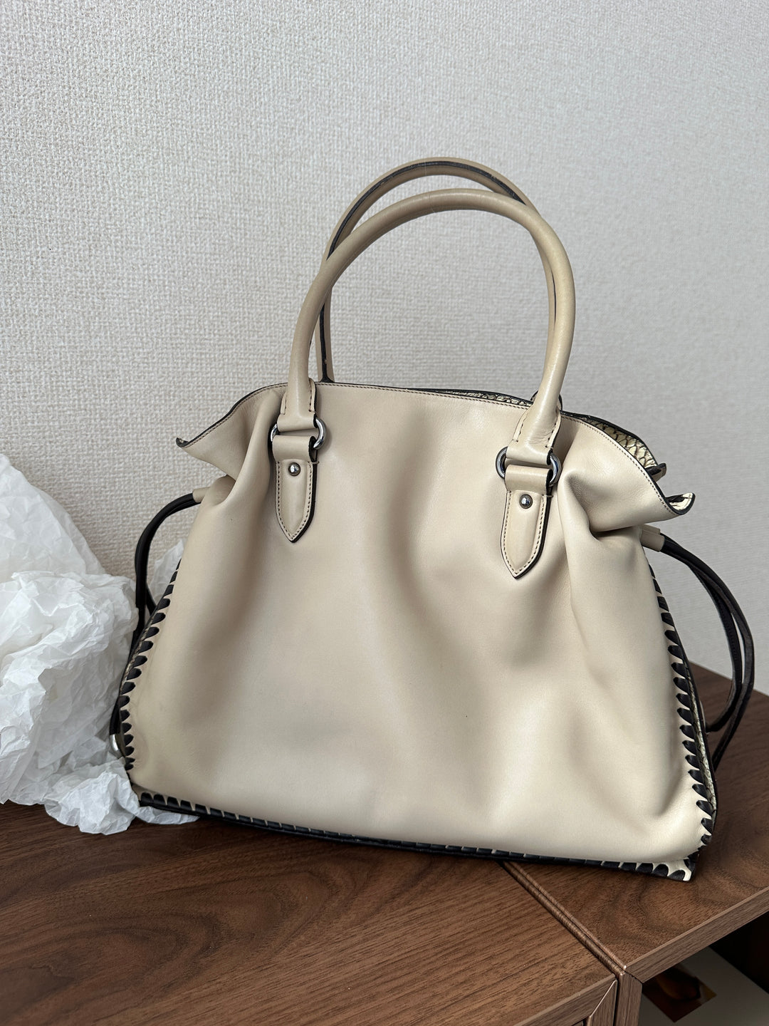 Loewe Snakeskin & Lambskin Fortune Tote🤍✨ | Exquisite Craftsmanship Meets Everyday Luxury