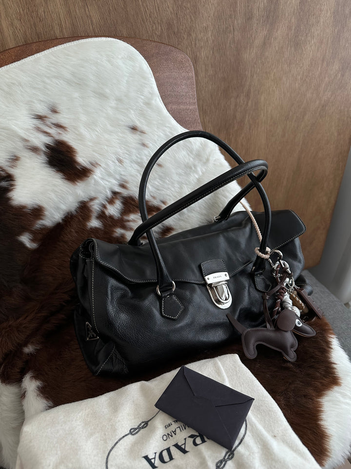 Prada Double Flap Leather Baguette Bag ✨🖤｜Double Flap Design × Supple Calf Leather × Full Set Edition